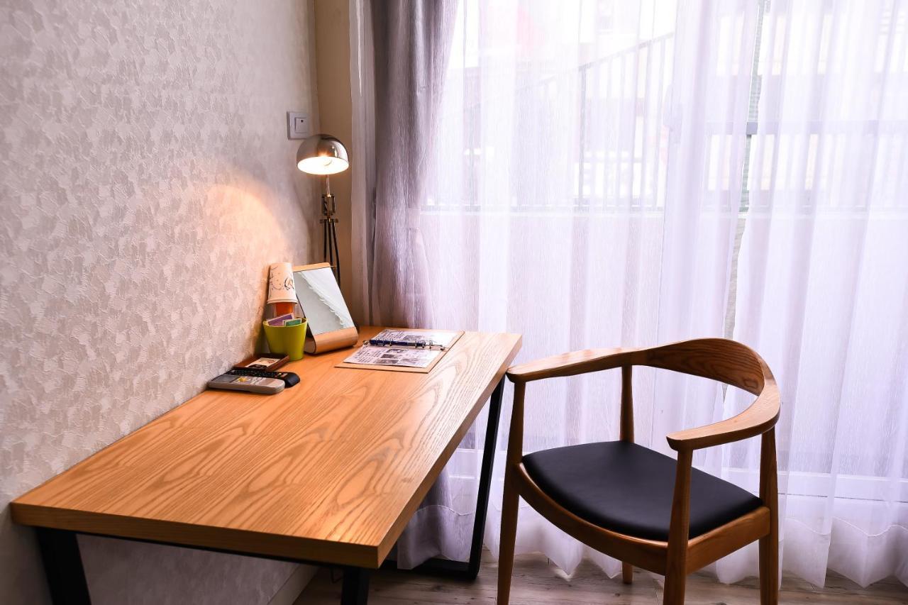 レインボー アイランド B&B 台南 エクステリア 写真